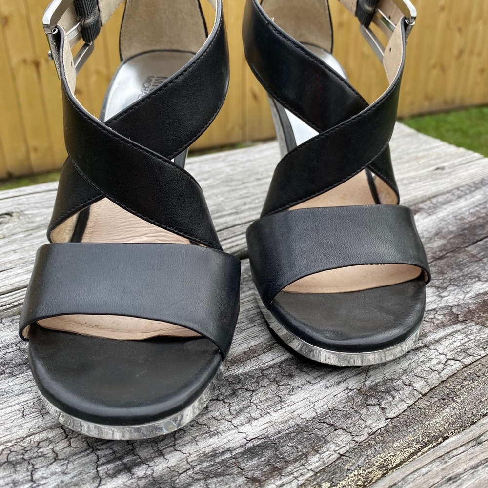 🌺Micheal Kors Heels 👠